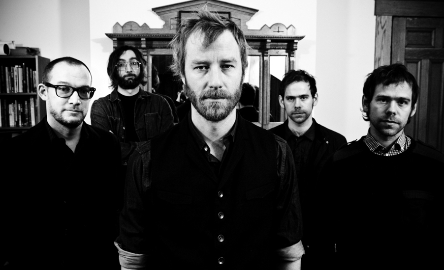 The National joue la même chanson pendant six heures