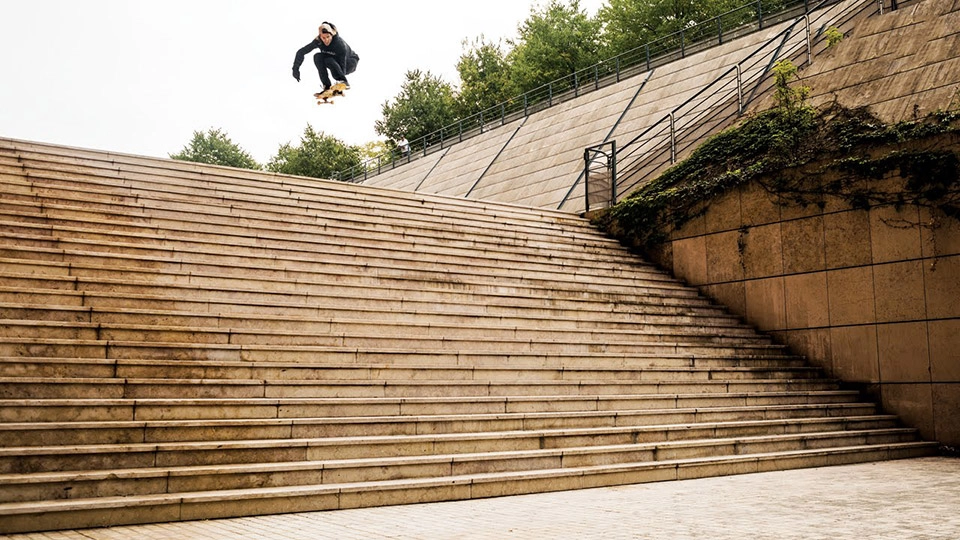 Vidéo : à Lyon, Aaron “Jaws” Homoki est entré dans l’histoire du skate