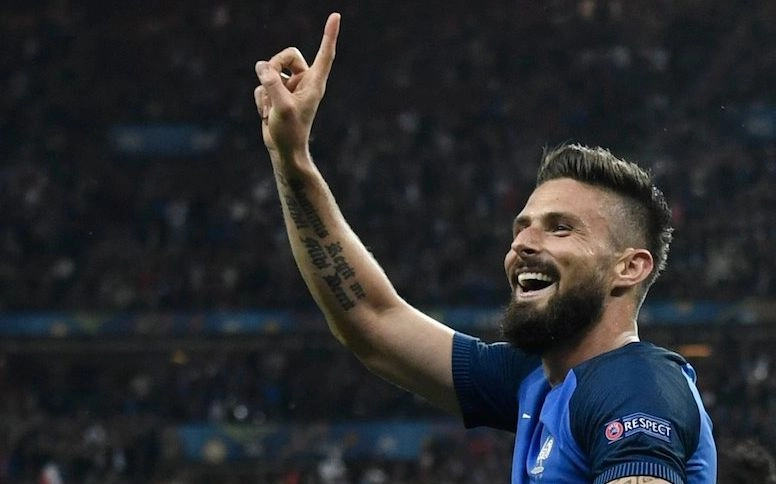 “Giroud, le mal-aimé”, le docu qui dissèque le cas de l’attaquant des Bleus