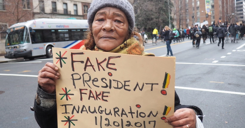 Reportage : dans les rues de Washington, une investiture mouvementée pour Donald Trump