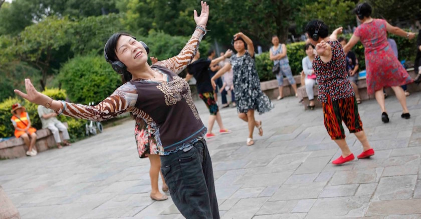 On vous explique pourquoi les vieilles dames chinoises ont l’air de plus s’éclater que les jeunes