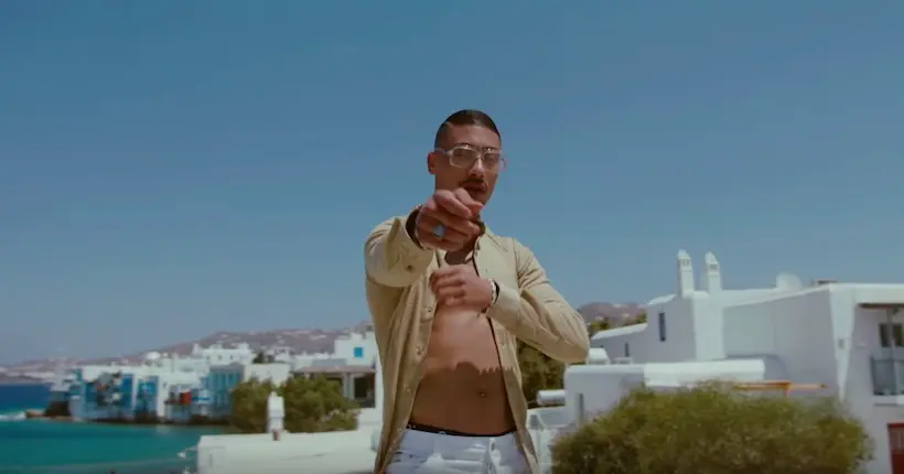 Maes s’évade à coup de “Billets verts” dans son dernier clip