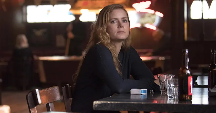 L’envoûtante Sharp Objects ou le portrait, au scalpel, de la violence au féminin