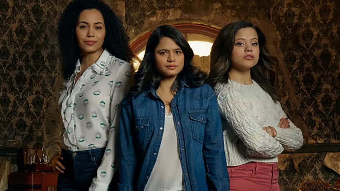 Cheap mais engagé, le reboot de Charmed est une bonne surprise