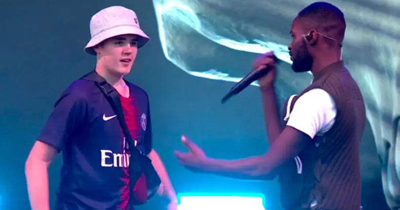 Vidéo : un fan met le feu à Glastonbury en chantant “Thiago Silva” de Dave et AJ Tracey