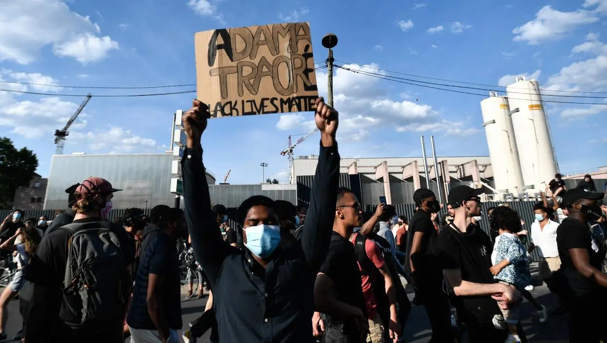 Près de 20 000 participants au rassemblement pour Adama Traoré