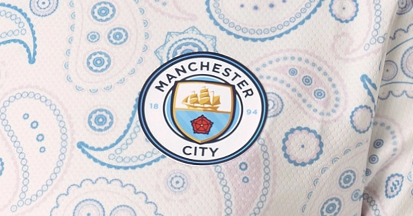 En images : Manchester City dévoile son troisième maillot avec Puma