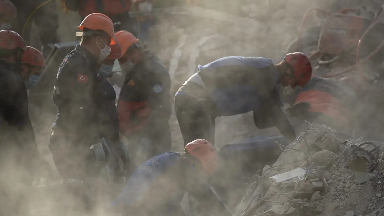 Turquie : deux enfants secourus trois jours après le séisme, le bilan monte