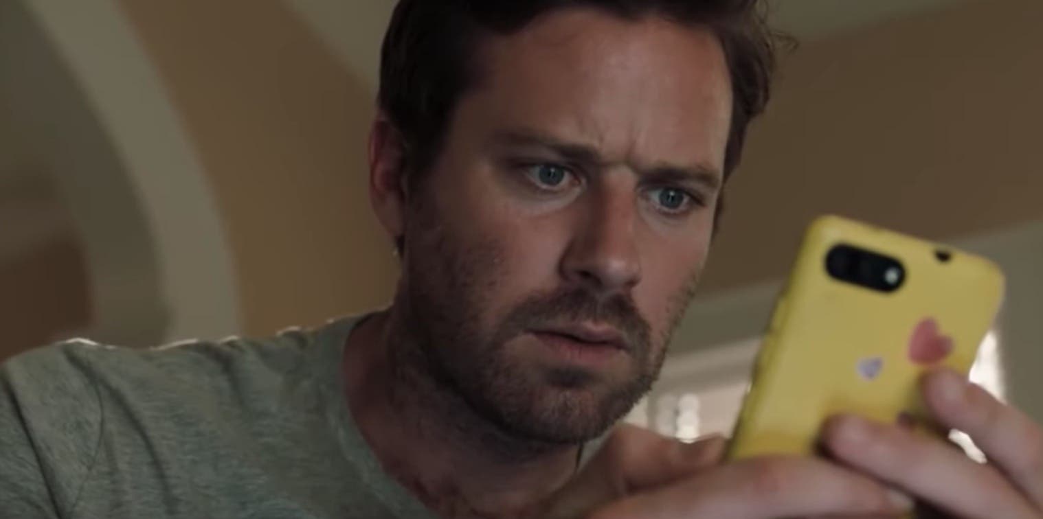 Au cœur d’une (sanglante) polémique, Armie Hammer abandonne son prochain film