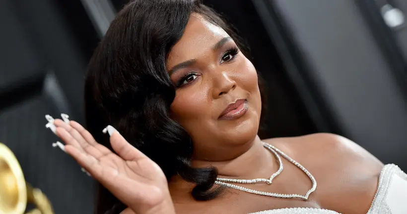 Entièrement nue et sans retouche, Lizzo dénonce les diktats de beauté dans un selfie