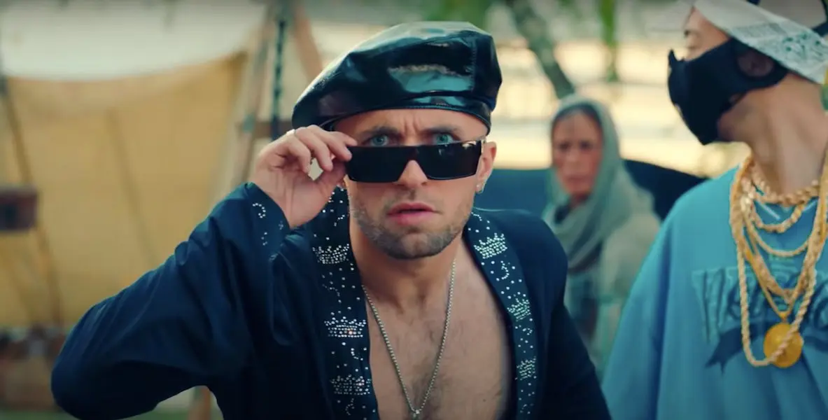 Comment Squeezie ou Le Motif ont fait renaître le pire (et le meilleur) de la pop des années 2000