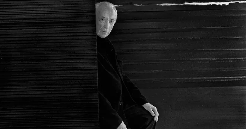 Outrenoir, radicalité et rébellion : 6 choses à savoir sur le peintre Pierre Soulages