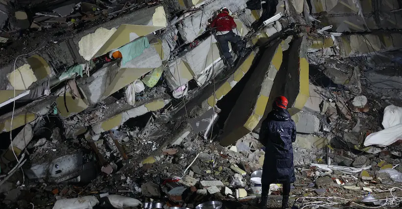 Plus de 5 000 morts en Turquie et Syrie après le séisme, selon un nouveau bilan